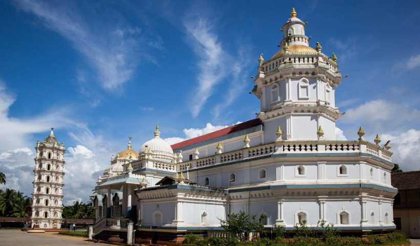 मंगेशी मंदिर
